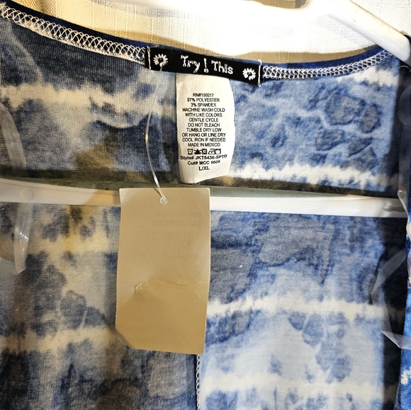 Mystery Box L New Directions - Picture 6 of 12